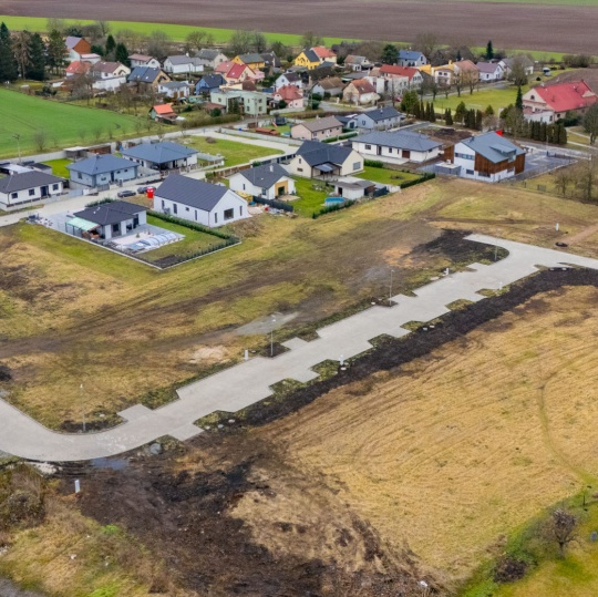 Náhled pozemků s vybudovanou komunikací